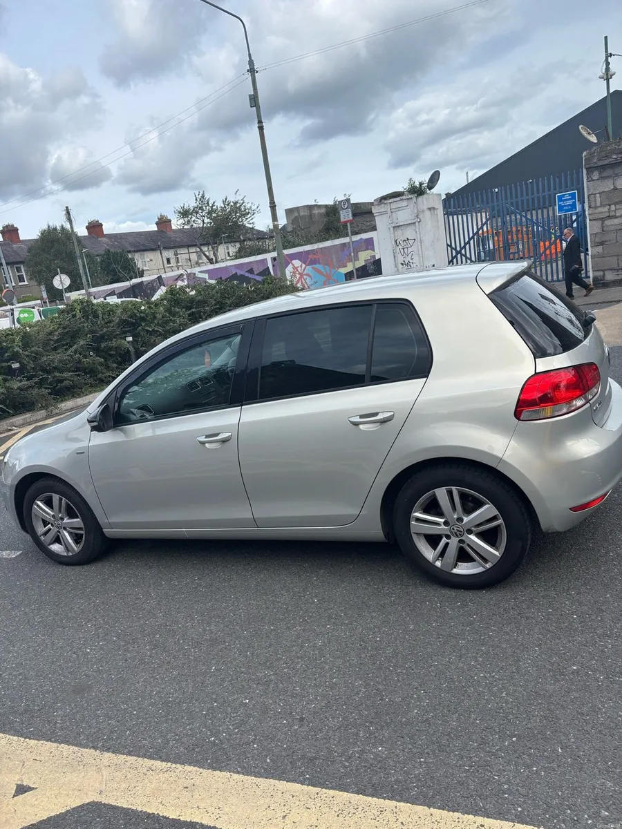 Volkswagen Golf - Image 4