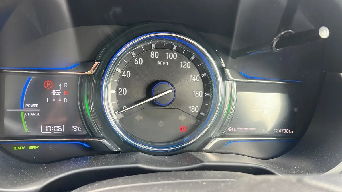 Honda Grace 2016 - Image 5