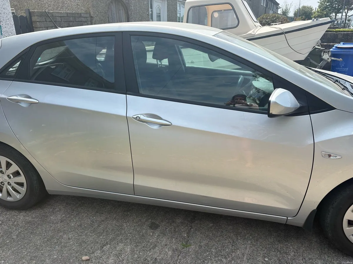 Hyundai i30 - Image 2