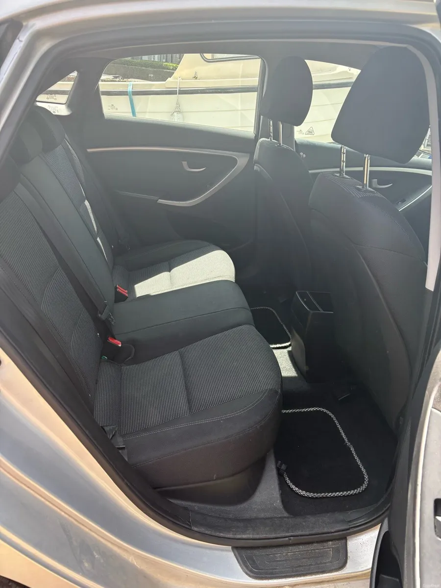 Hyundai i30 - Image 6