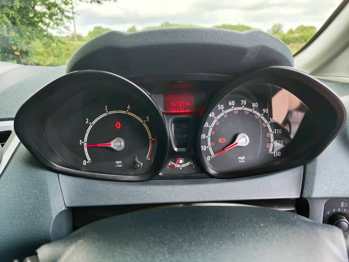 Ford fiesta 1.25 - Image 3