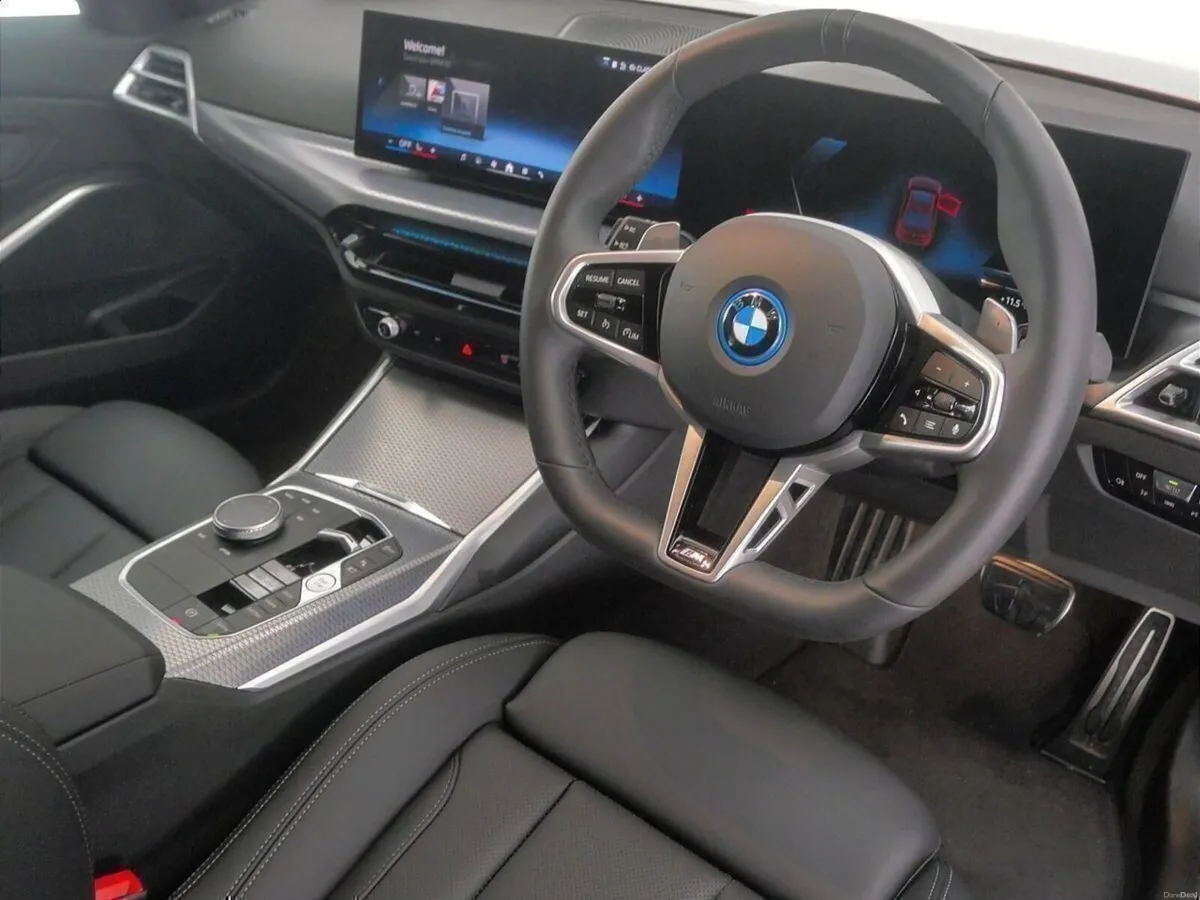 BMW 3-Series 330e M Sport Saloon - Image 6