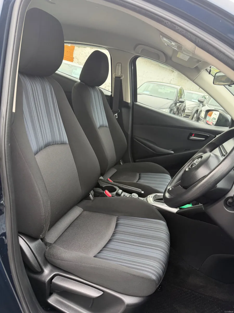 Mazda Demio - Image 5