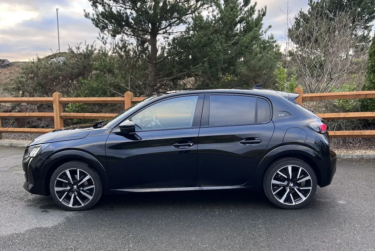 Peugeot 208 2023 - Image 4