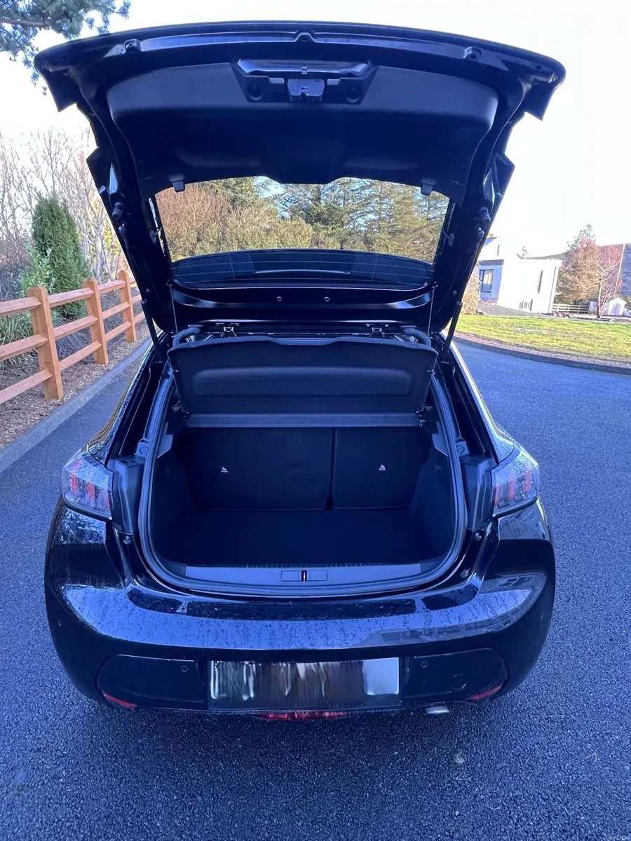 Peugeot 208 2023 - Image 6