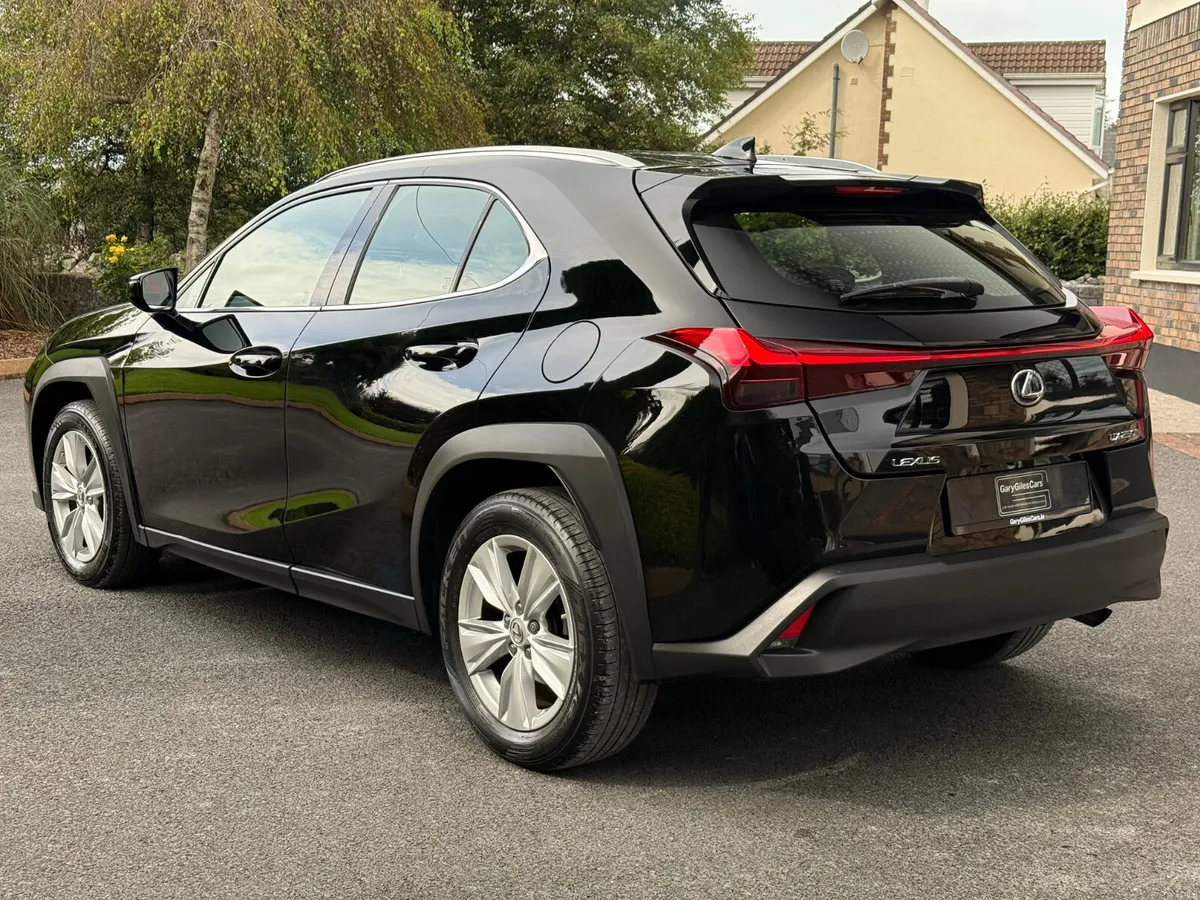 Immaculate 201 Lexus UX250h! - Image 5