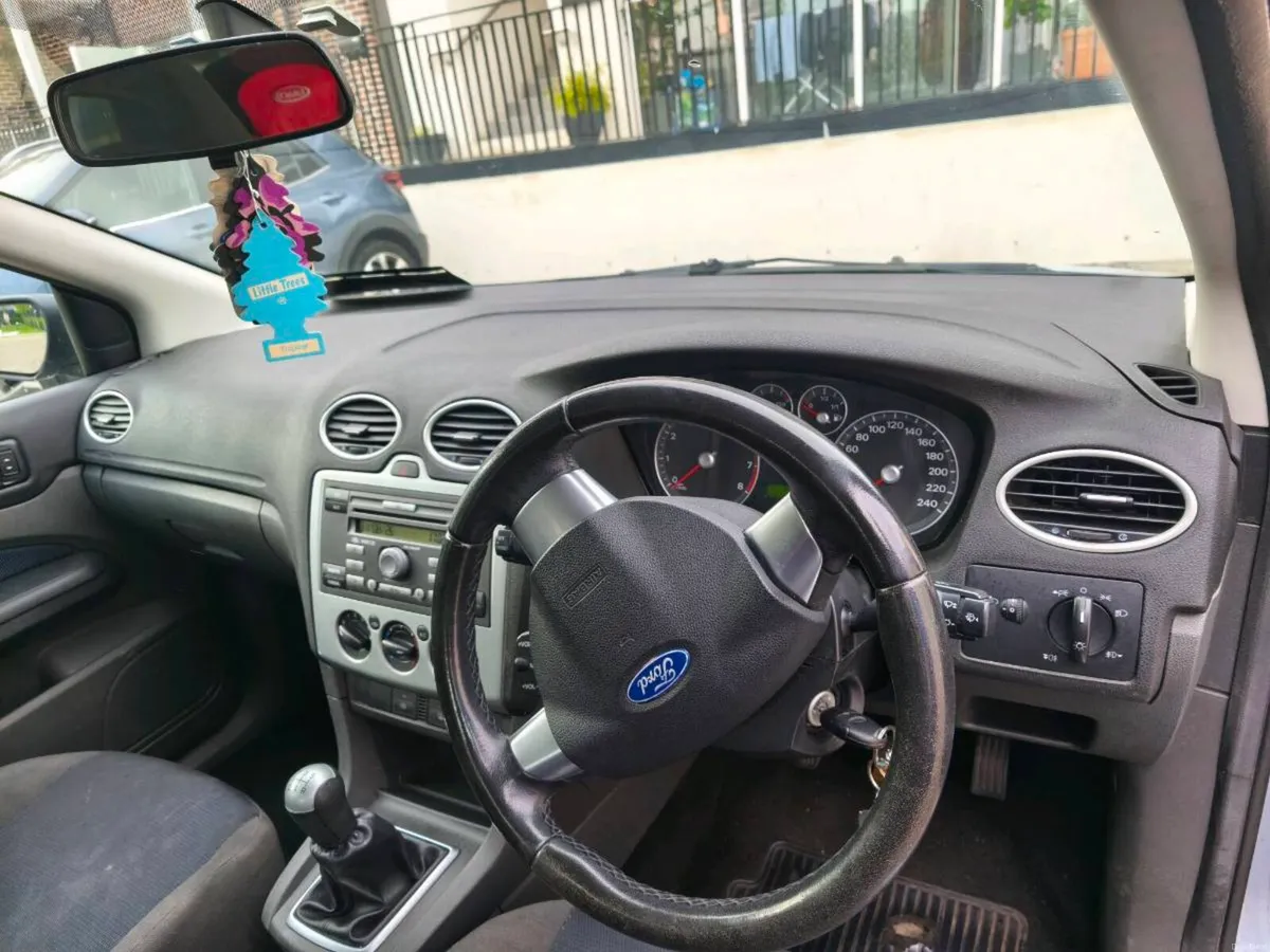 Ford Focus - Image 5