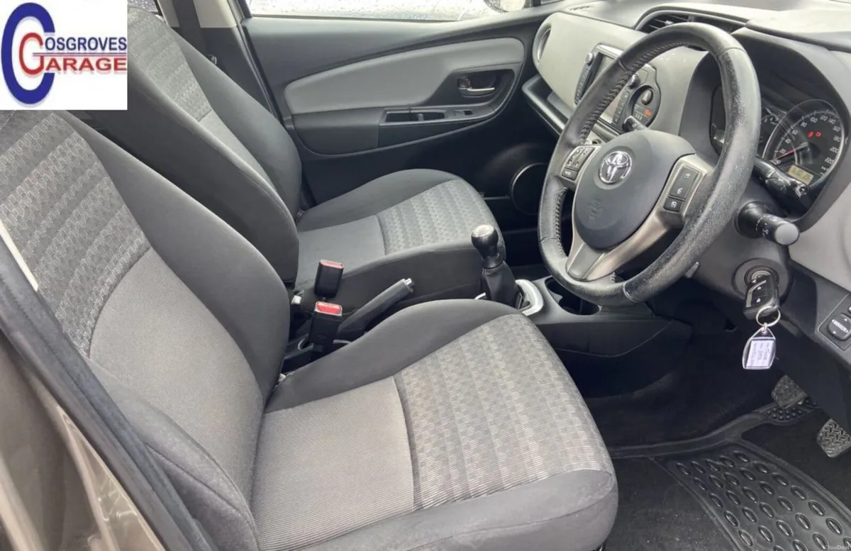 Toyota Yaris 2017 - Image 3
