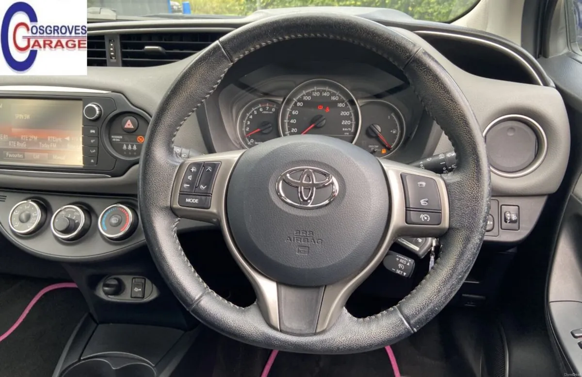 Toyota Yaris 2017 - Image 5