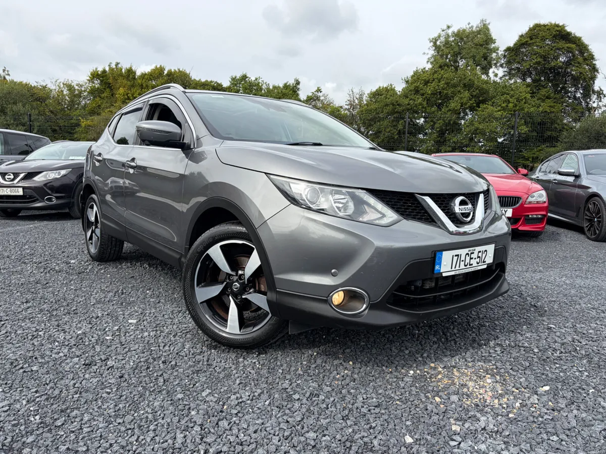 2017 NISSAN QASHQAI PREMIUM 1.2 AUTO LOW KMS - Image 1