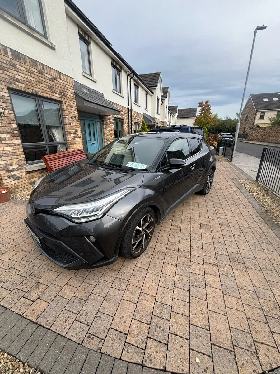 Car - Image 2