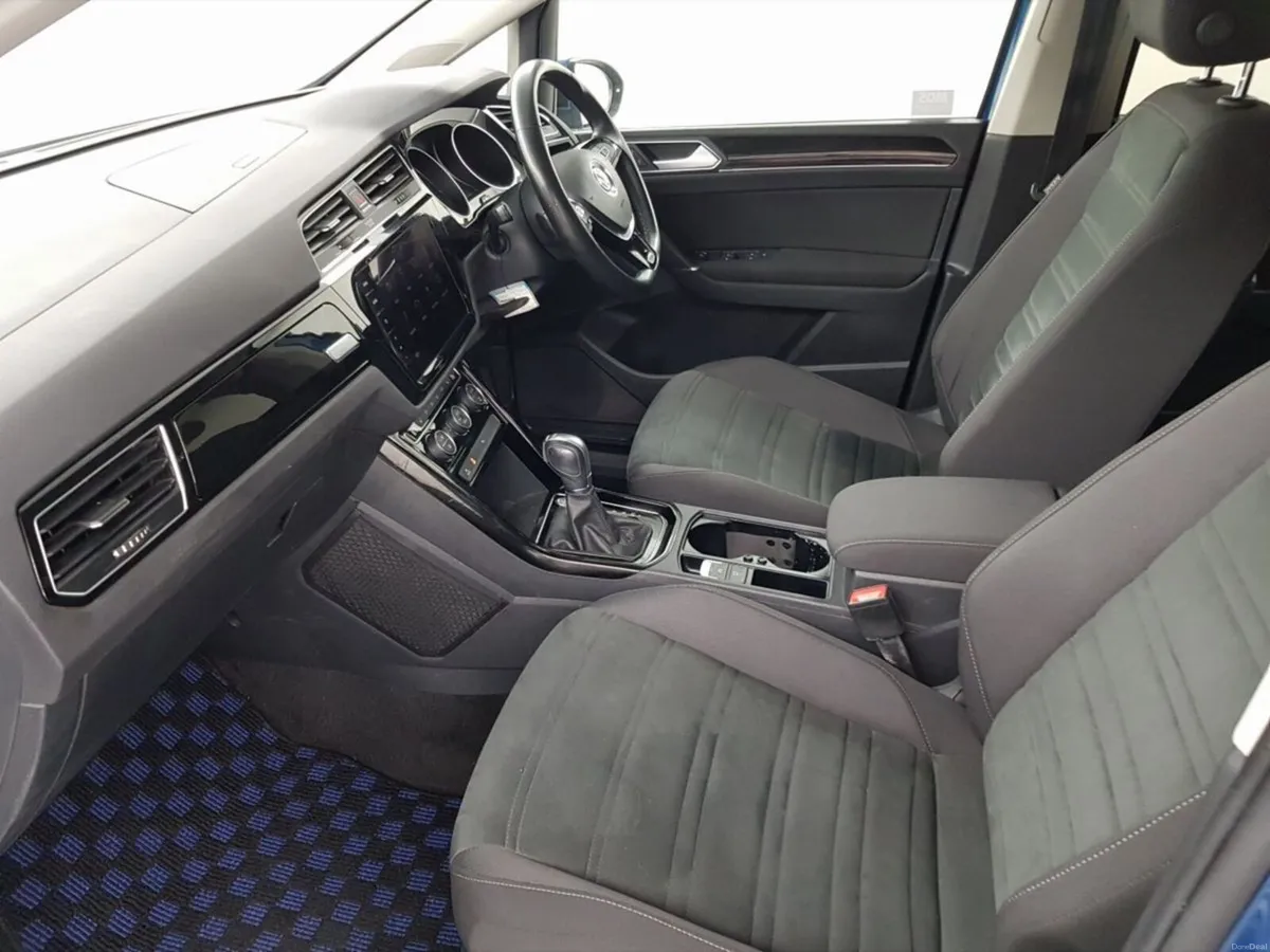 Volkswagen Touran TSi Auto Touran - Image 4