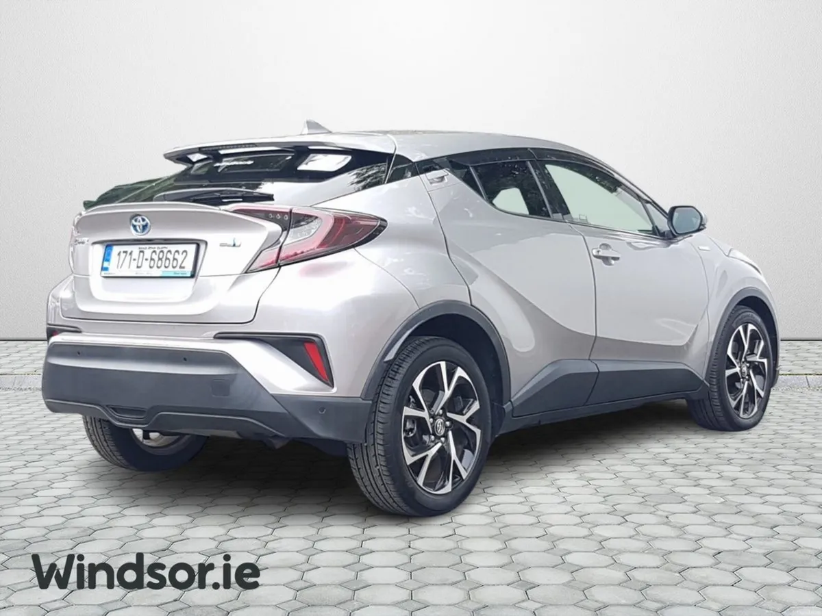 Toyota C-HR 1.8 HYBRID LUNA - Image 2