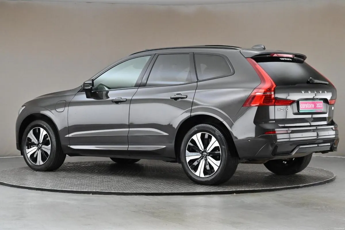 Volvo XC60 2.0 T6 RECHARGE AWD PHEW **FULL LEATHET - Image 6
