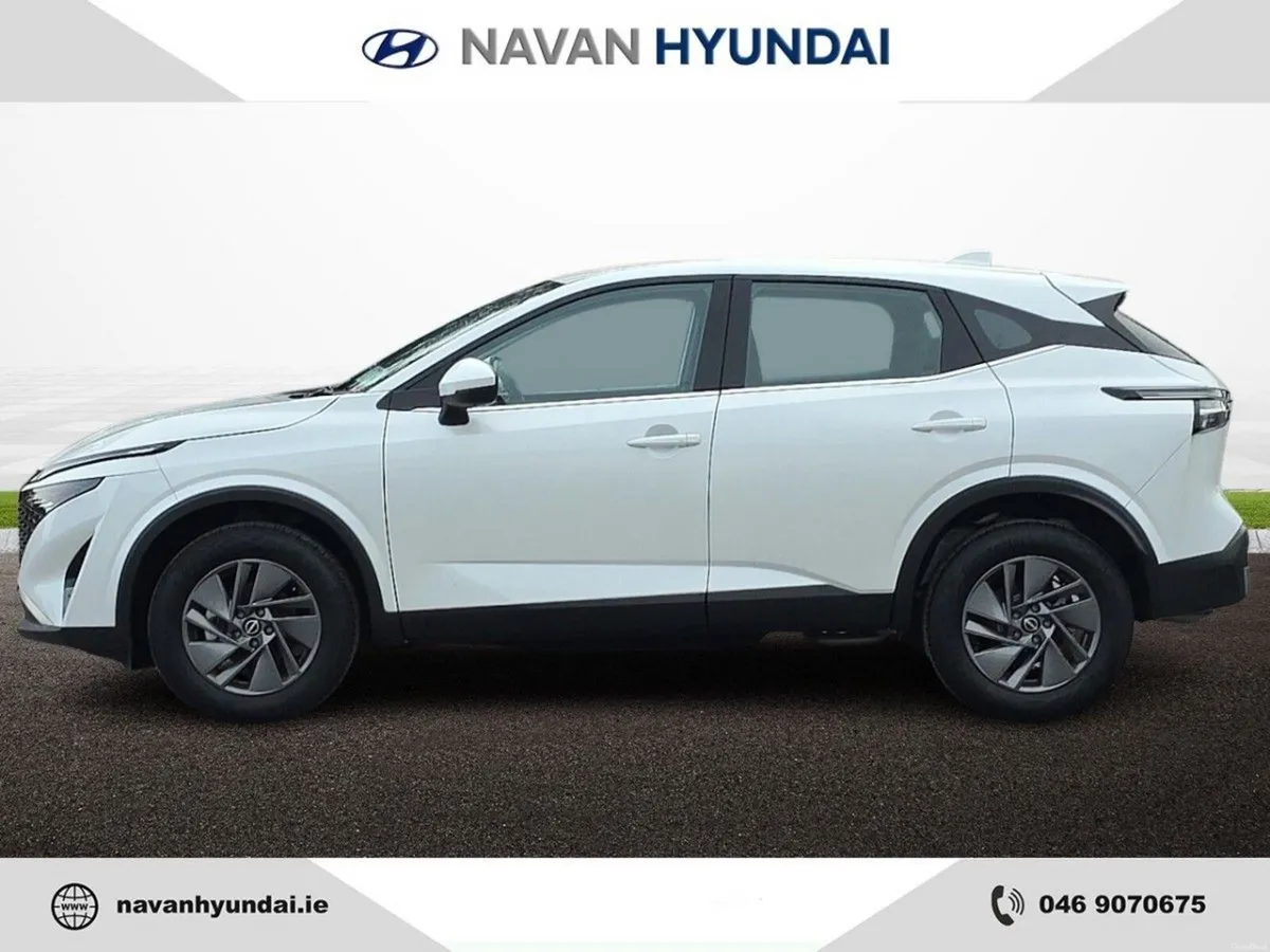Nissan Qashqai 1.3 PET MILD HYBRID SV - Image 4