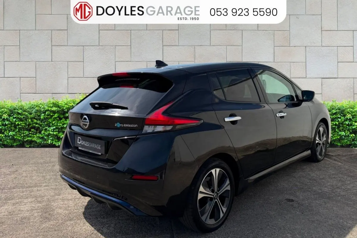 Nissan Leaf Leaf SV Premium 40 kWh - Image 3