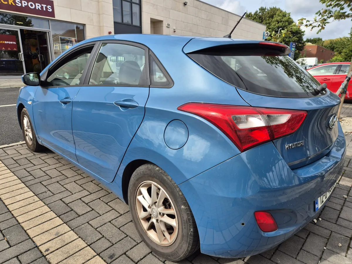 Mint Hyundai i30 2012 1.4 Petrol - Image 6