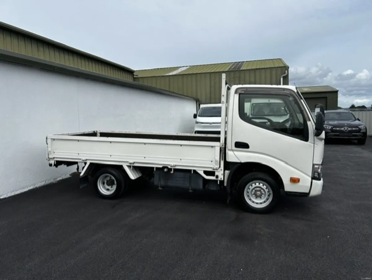 TOYOTA DYNA 3.0 D4D - Image 5