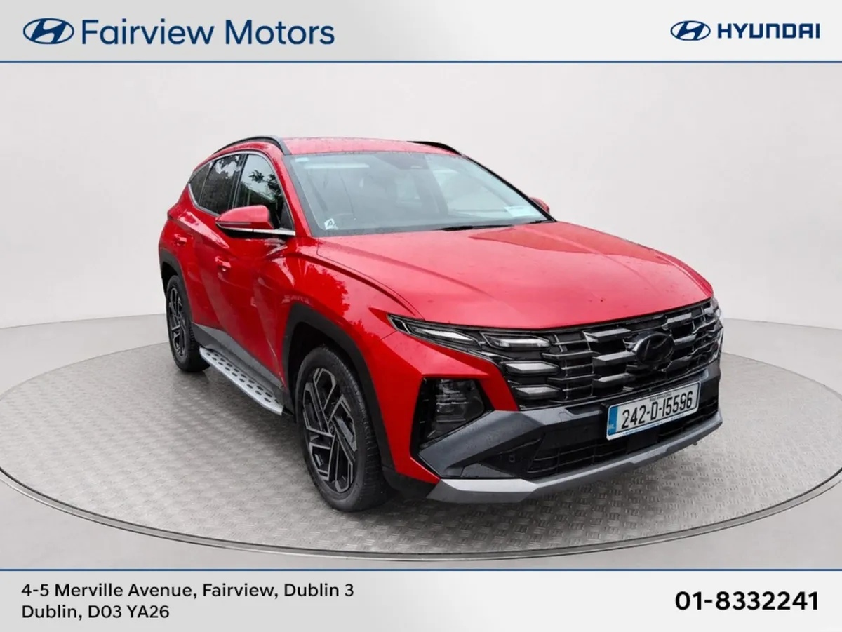 Hyundai Tucson EXECUTIVE PLUS Hybrid ** SIDE STEPS - Image 1
