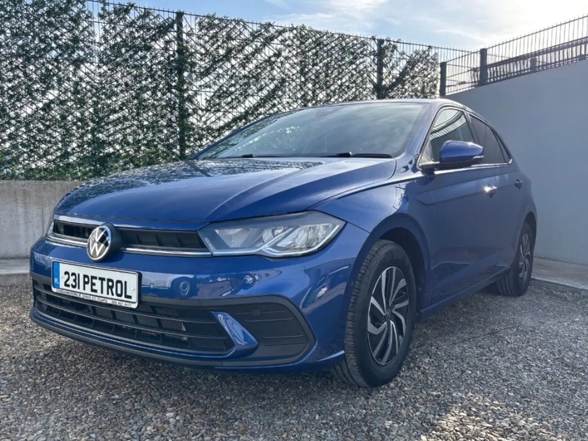 Volkswagen Polo Comfortline Model with extras - Image 3