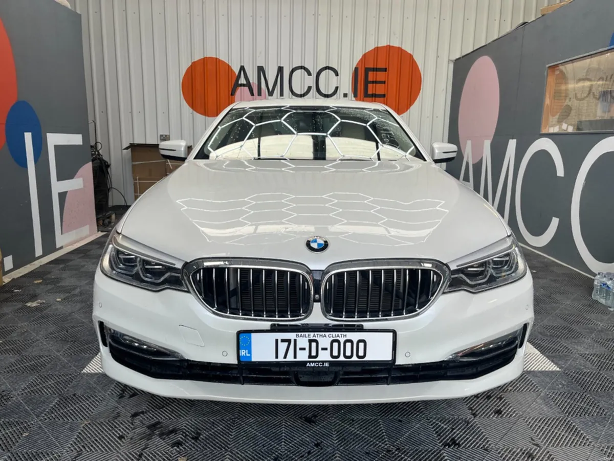 BMW 5-Series 2017 BMW 5 523D LUXURY HI-LINE PACKAG - Image 2