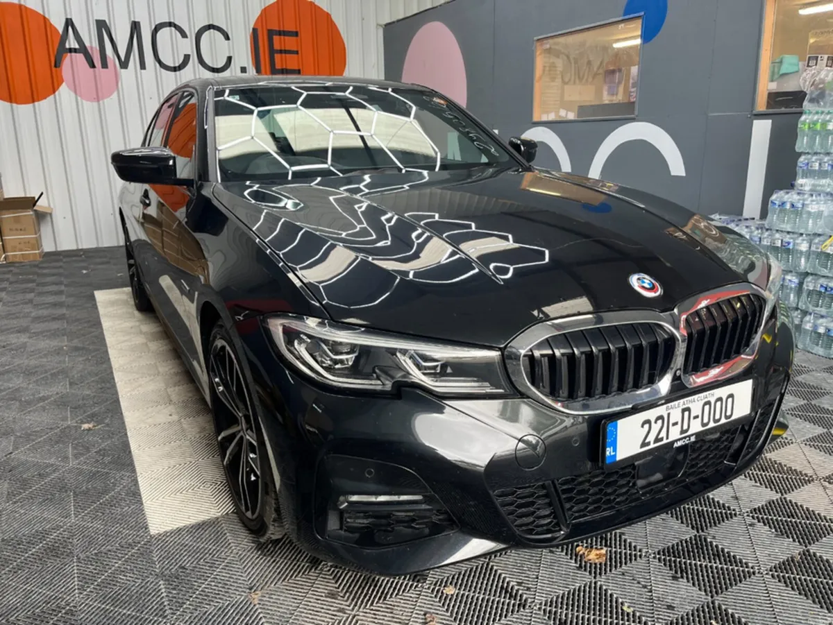 BMW 3-Series 2022 BMW 330E M-SPORT 2.0 AUTOMATIC / - Image 1