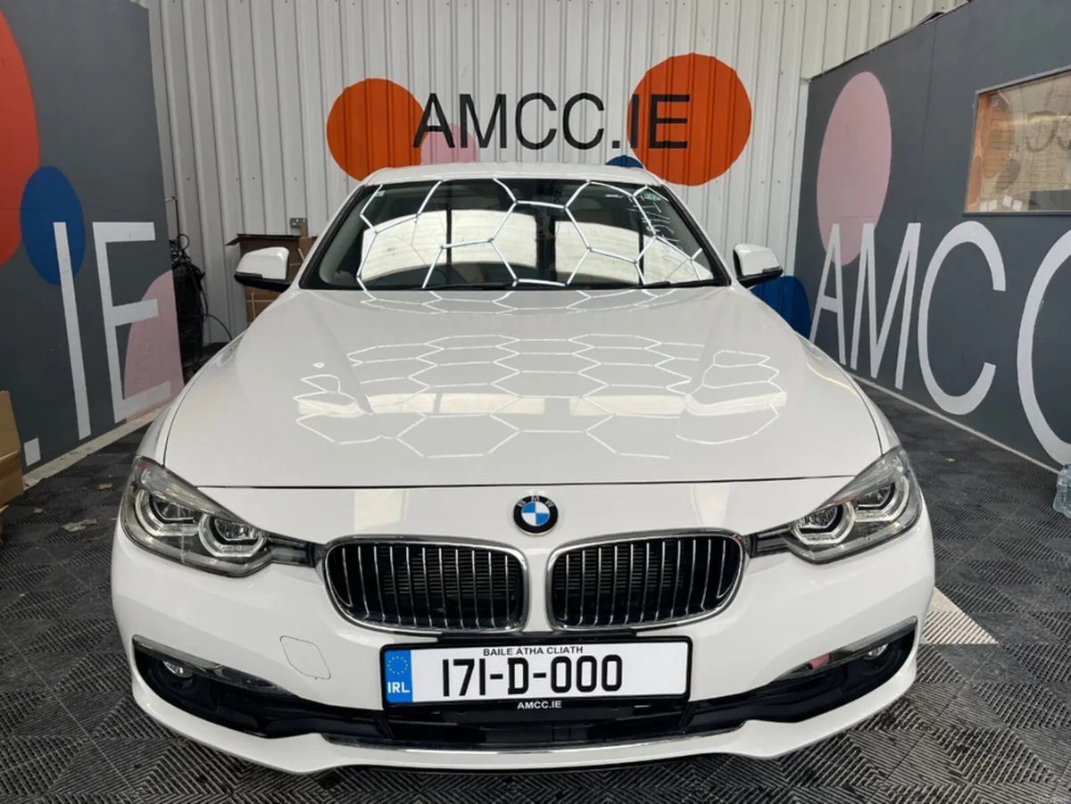 BMW 3-Series 2017 BMW 320D 2.0 AUTOMATIC 71K KM / - Image 2