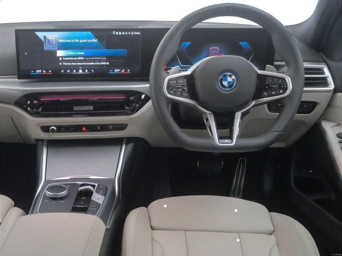 BMW 3-Series 330e M Sport Saloon - Image 5