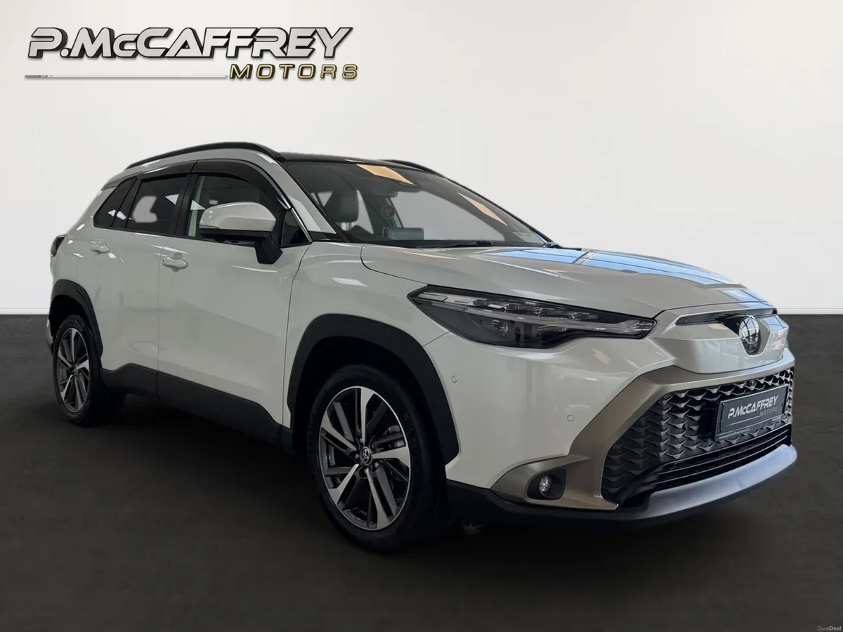 2024 Toyota Corolla Cross Z 1.8 Hybrid, Sunroof - Image 3
