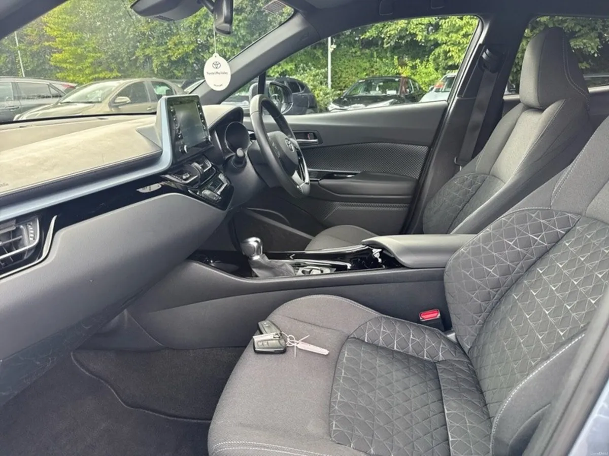 Toyota C-HR C-HR HYBRID SPORT - Image 6