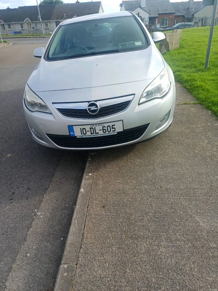1.7 diesel astra. Only 3 owners from new.last owne - Image 2