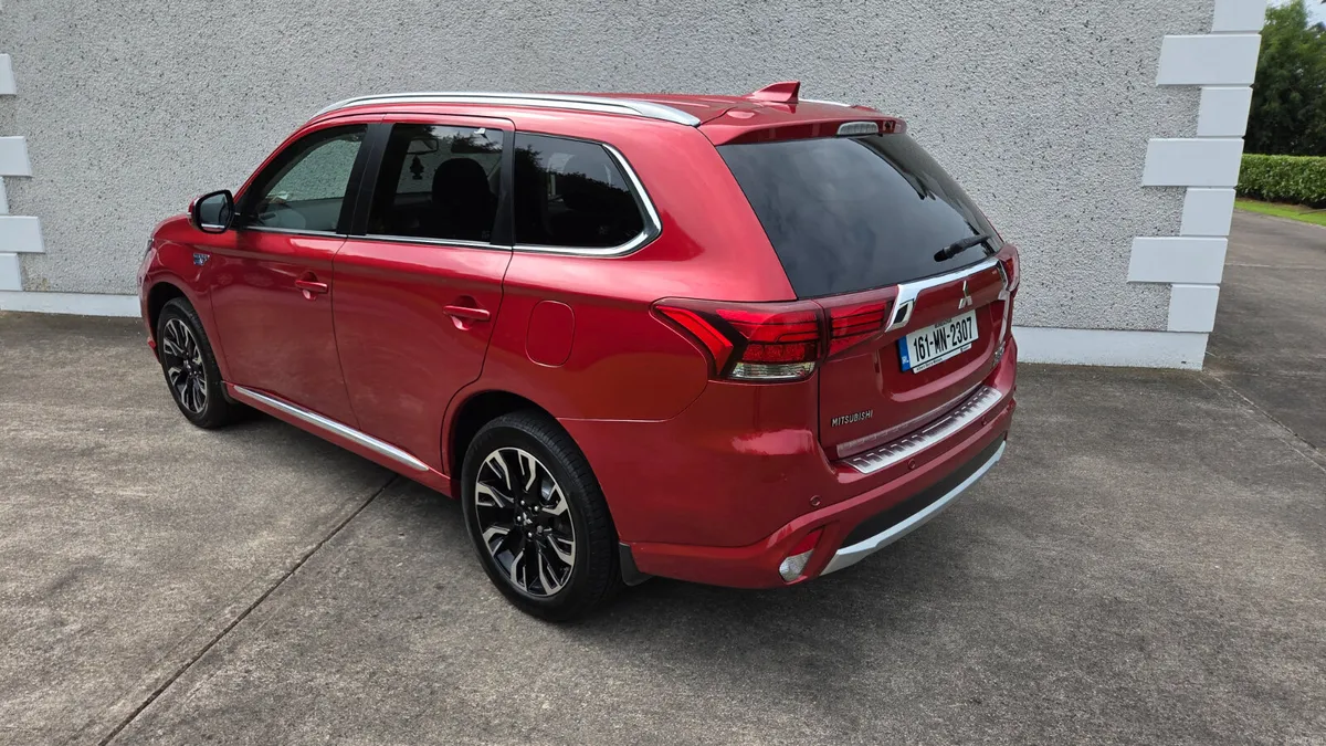 161 Mitsubishi Outlander PHEV Plug in Hybrid - Image 5