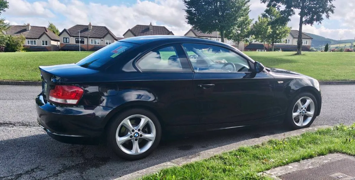 BMW 118d - Image 2