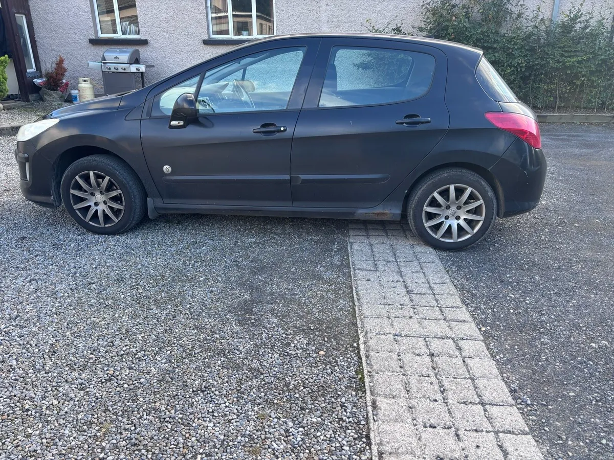 Peugeot 308 - Image 3