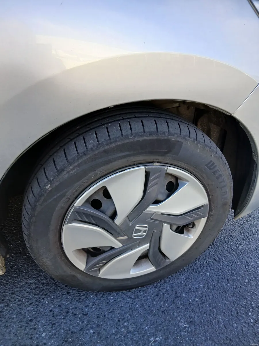 Honda Fit 2015 - Image 1