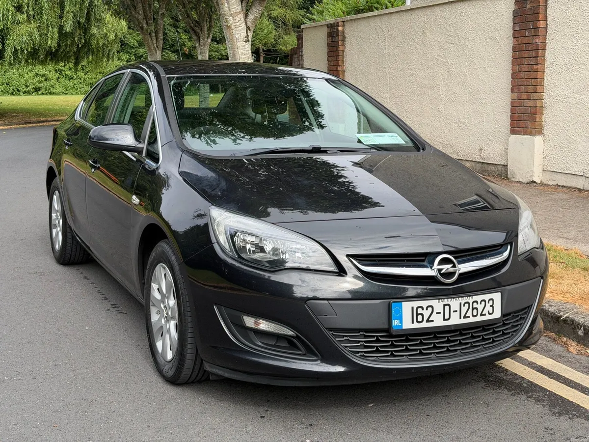 162 Opel Astra SC Diesel-NEW NCT 07/28 - Image 1