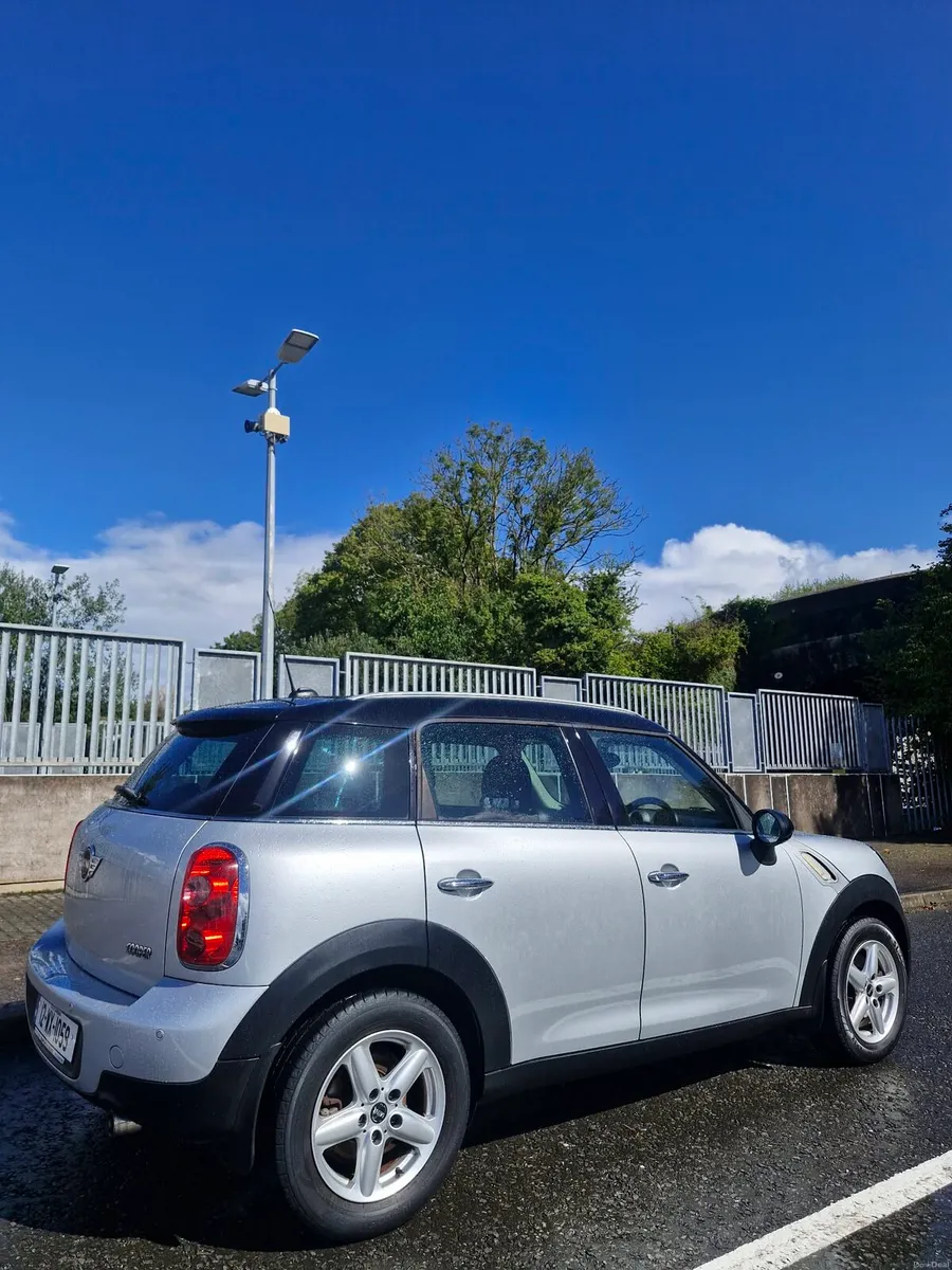 Mini Countryman - Image 6