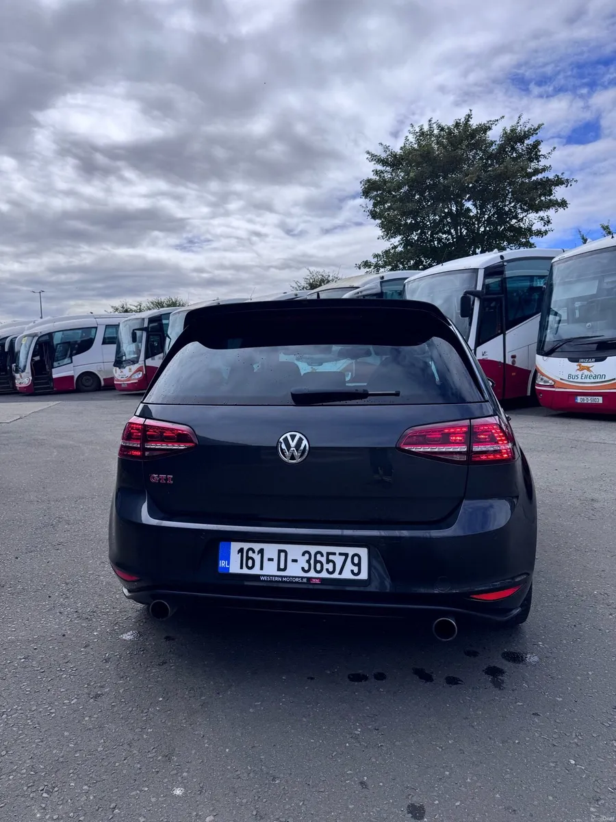 Volkswagen Golf GTI Performance - Image 6