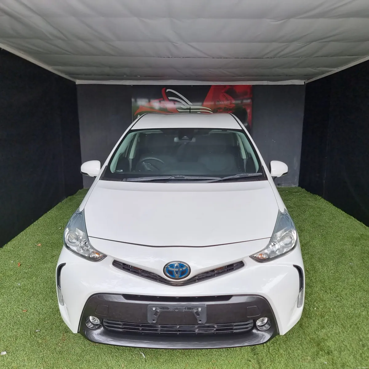 7 SEATER TOYOTA PRIUS HYBRID 2020 AUTOMATIC - Image 1