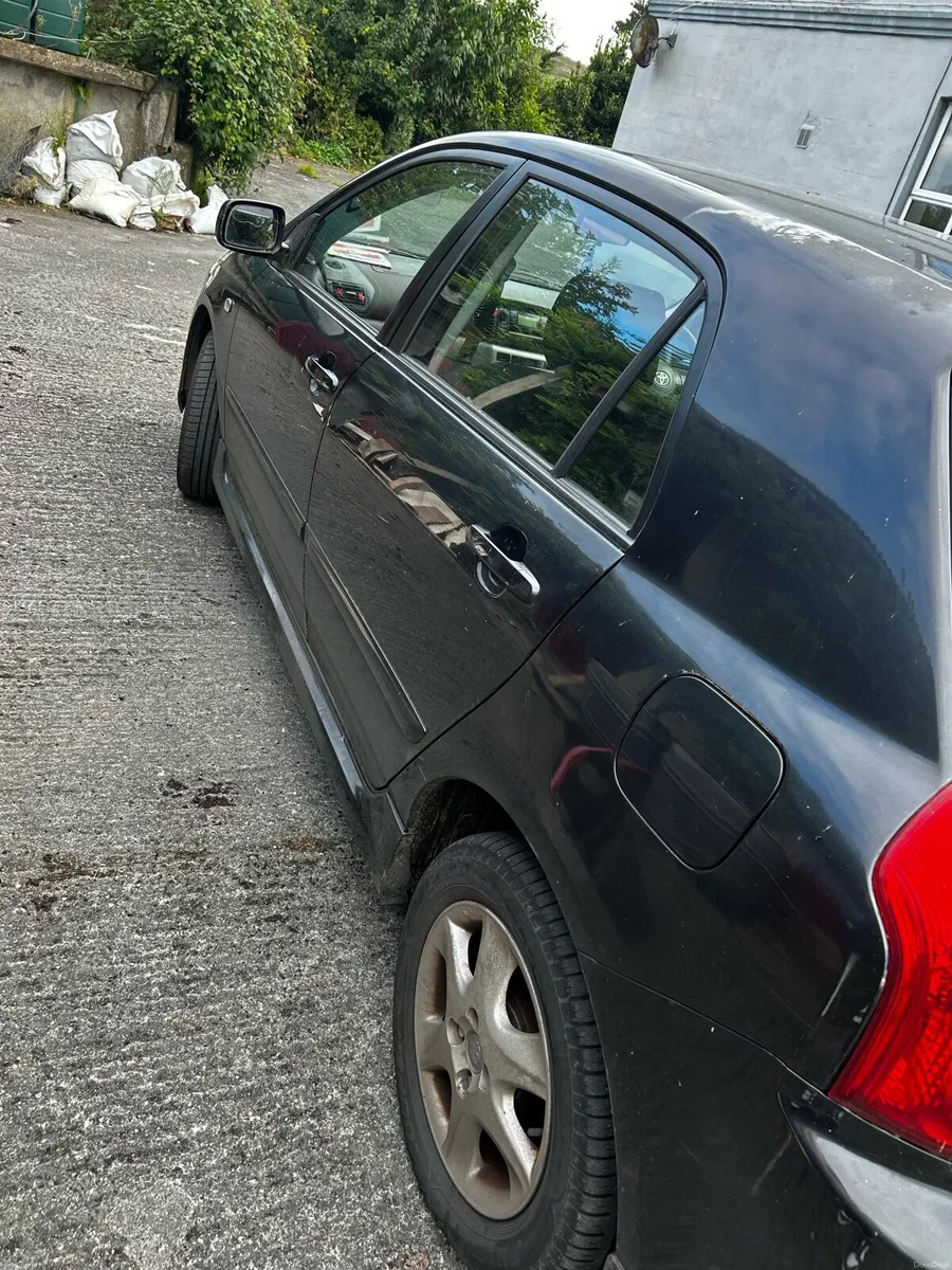 Car - Image 3