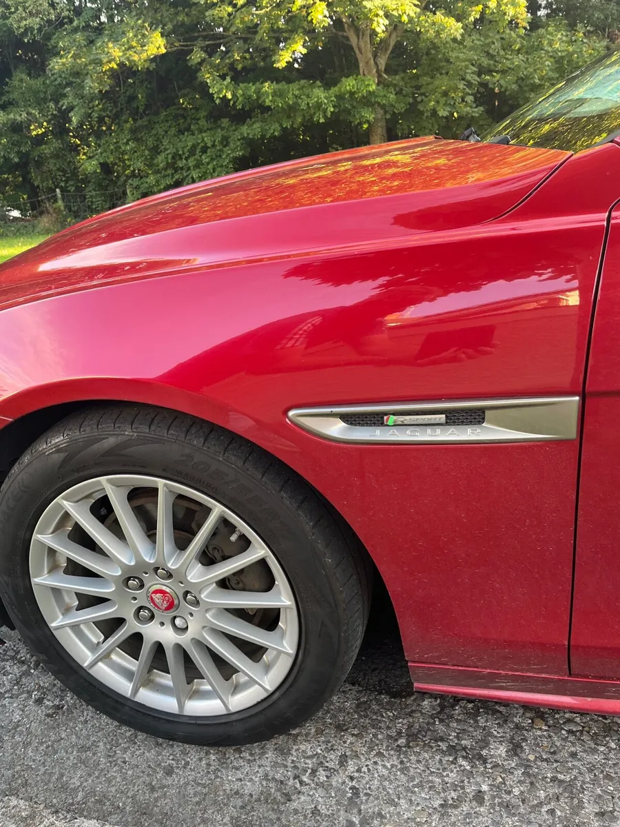 Jaguar XE R-Sport 2017 - Image 6