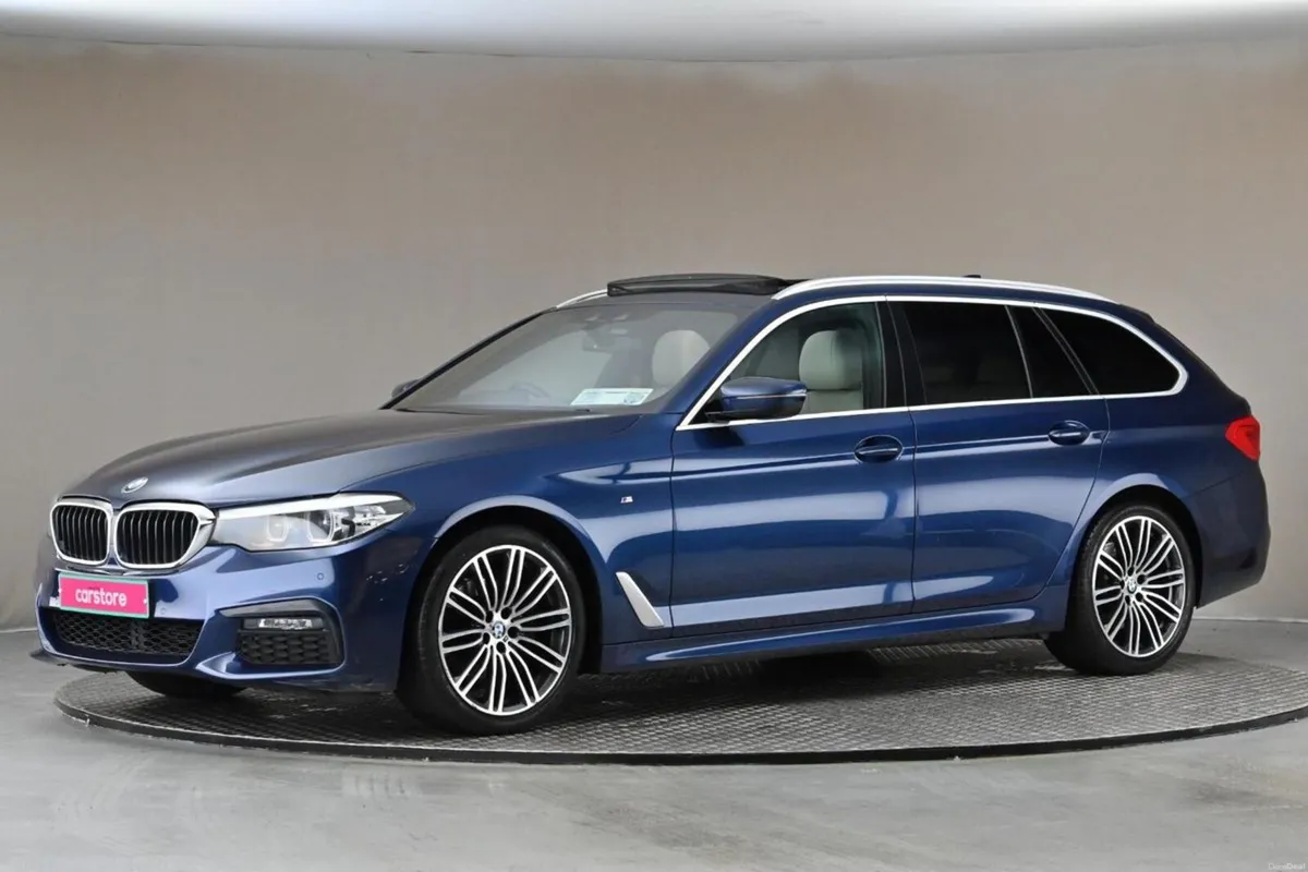 BMW 5-Series 520D M SPORT ZM5T TOURING **BEIGE LEA - Image 4