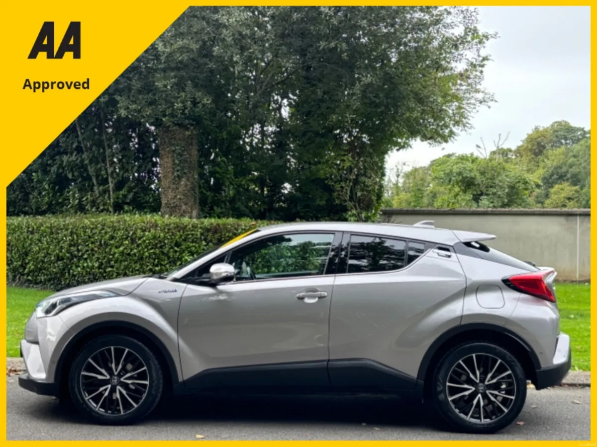 Toyota C-HR 1.8 HYBRID SOL 2017 *IRISH CAR* - Image 6