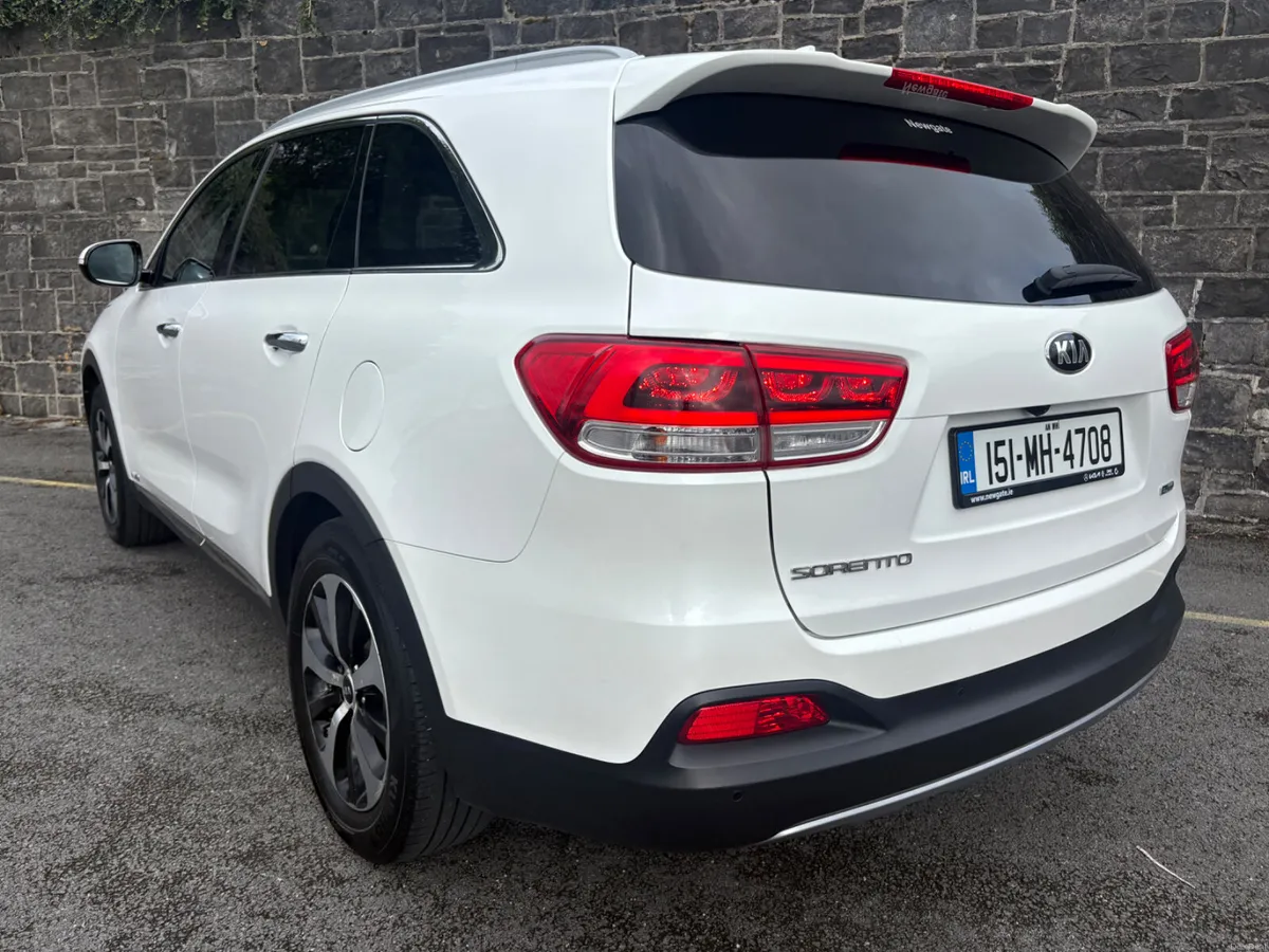 15 Kia Sorento 4WD! FSH! Platinum!  Trade ins👍 - Image 2