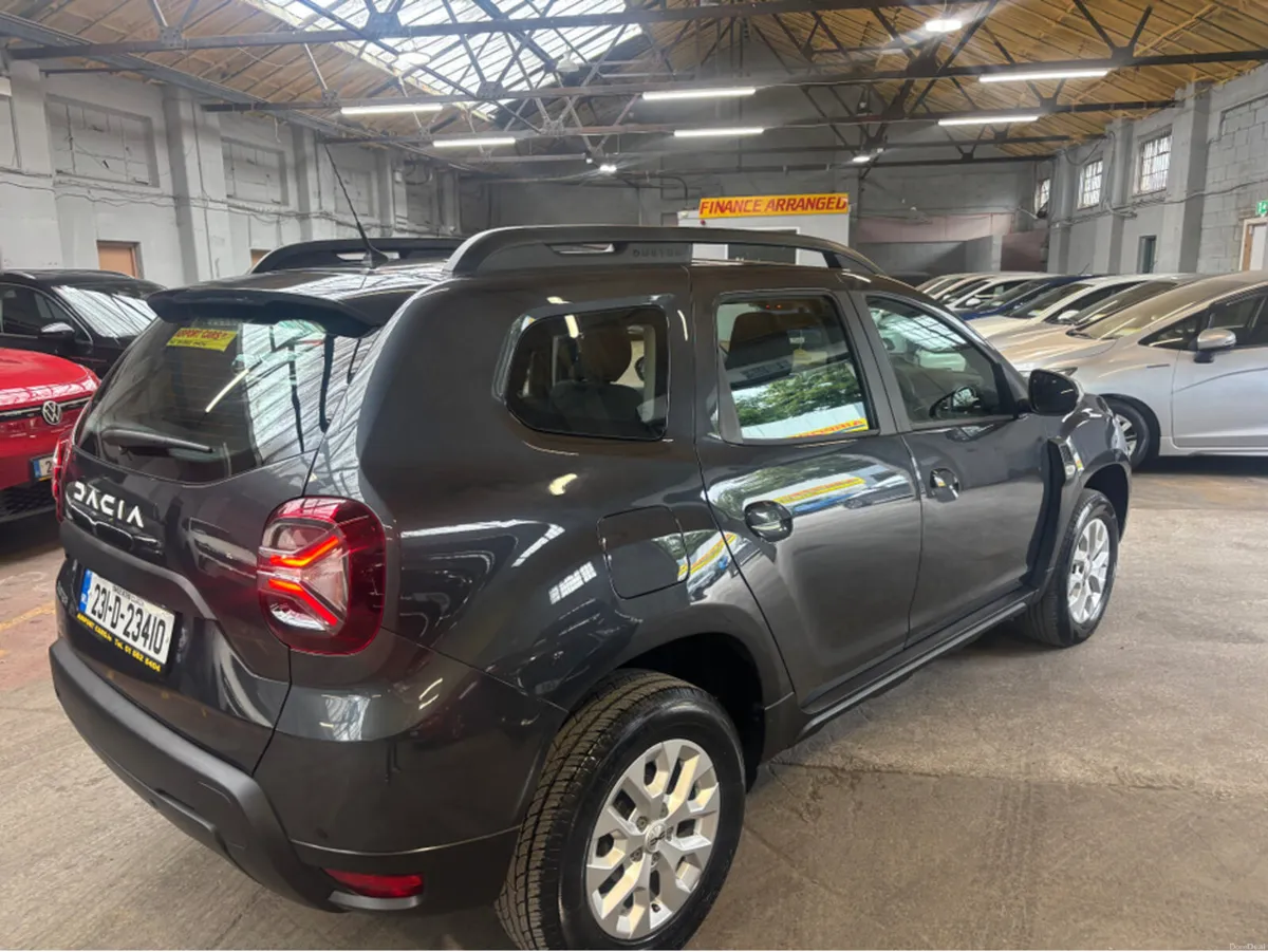 Dacia Duster EXPRESSION BLUE DCI 115  NB Finance A - Image 3