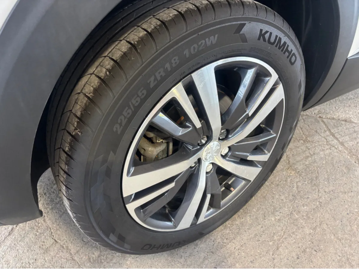 Peugeot 5008 FL ALLURE 1.5 BLUE HDI 13 - Image 2