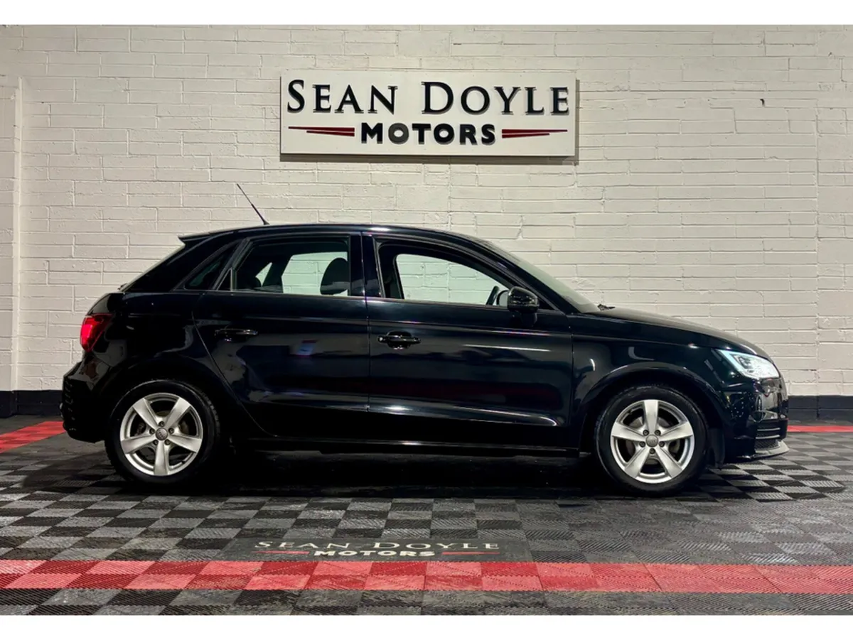 Audi A1 1.0 TFSI PETROL AUTOMATIC - Image 5