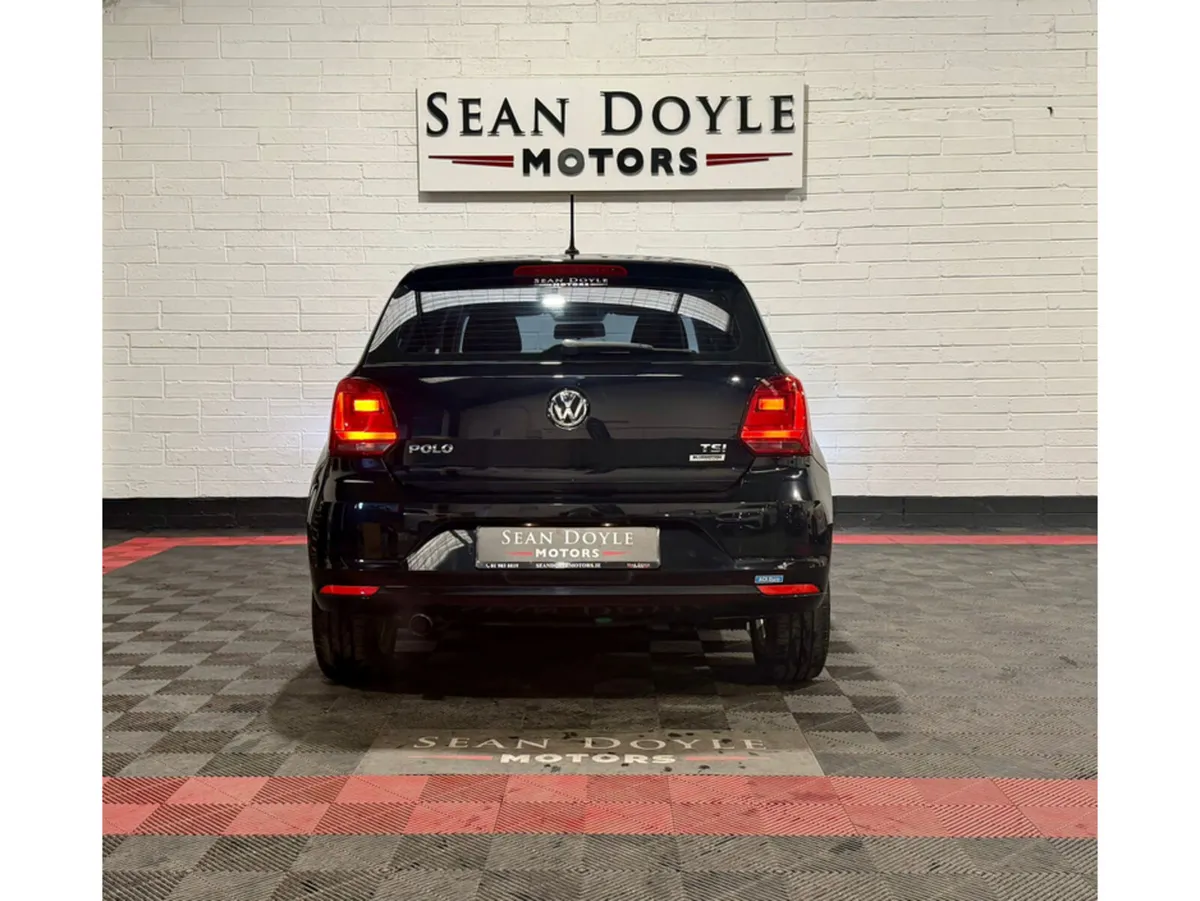 Volkswagen Polo 1.2 PETROL TSI AUTO BLACK - Image 6