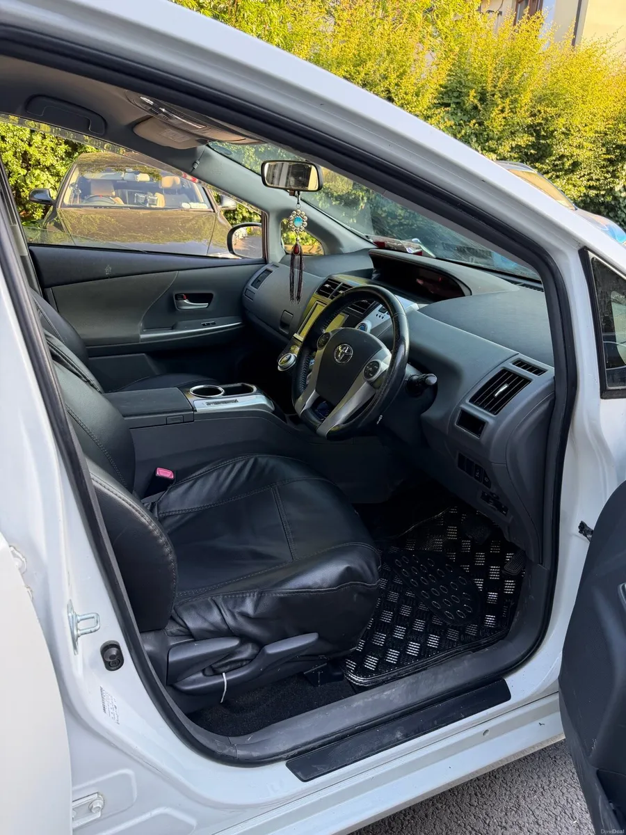 Car - Image 5