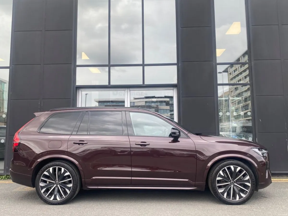 Volvo XC90 T8 Ultra 7 Seat AWD Auto (PHEV) - Image 4